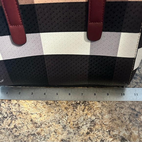 COPY - Unbranded Double Handle Shoulder Bag Black Cream Tan Polyurethane - Picture 11 of 14